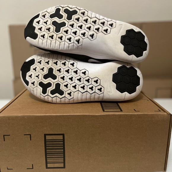 NIKE Free Run Woman size 9.5👟🖤 - Picture 3 of 6